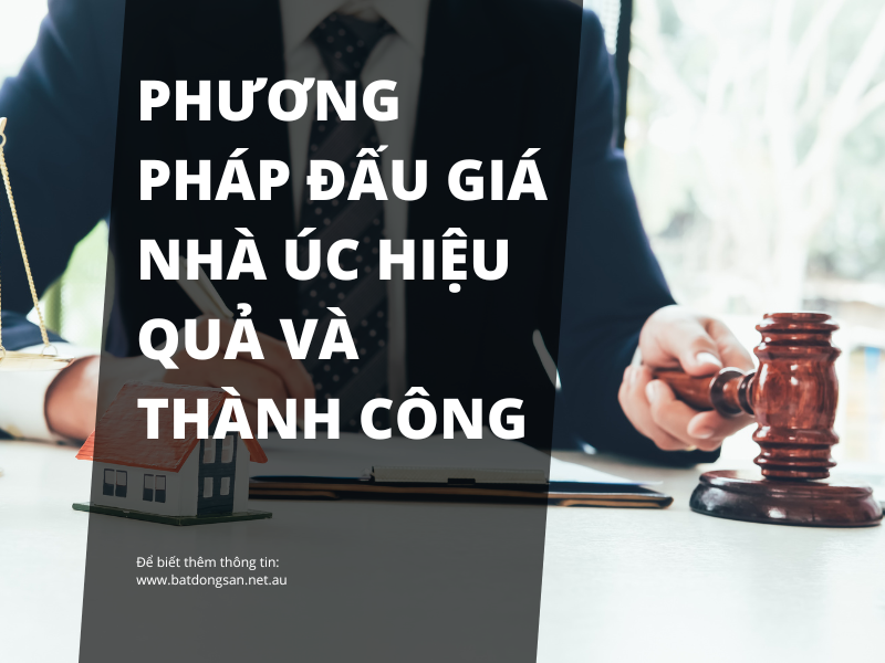 Hình ảnh chia sẻ kinh nghiệm đấu giá nhà tại Melbourne Úc hiệu quả với biểu tượng búa đấu giá và mô hình nhà nhỏ.